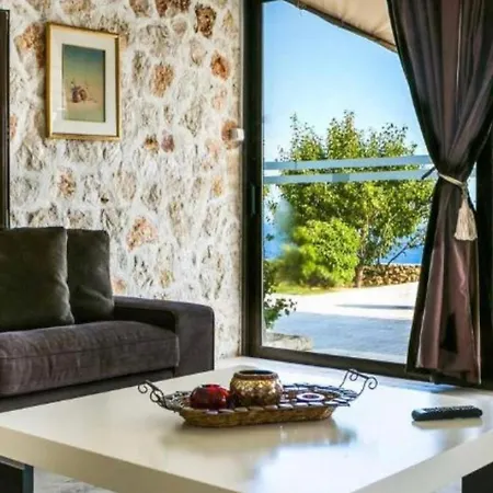 Cornelia By Ionian Sea Hospitality * Трапезаки